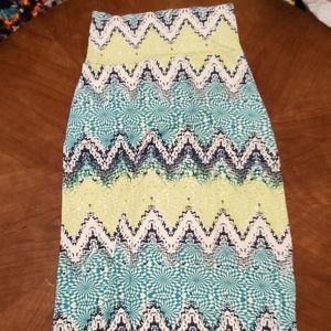 Fun fractal maxi skirt.